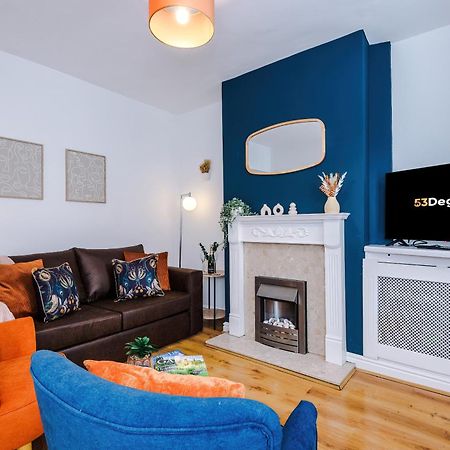 New! Spacious 2-Bed Home In Chester City-Centre By 53 Degrees Property, Ideal For Couples & Small Groups, Great Location - Sleeps 5 Εξωτερικό φωτογραφία
