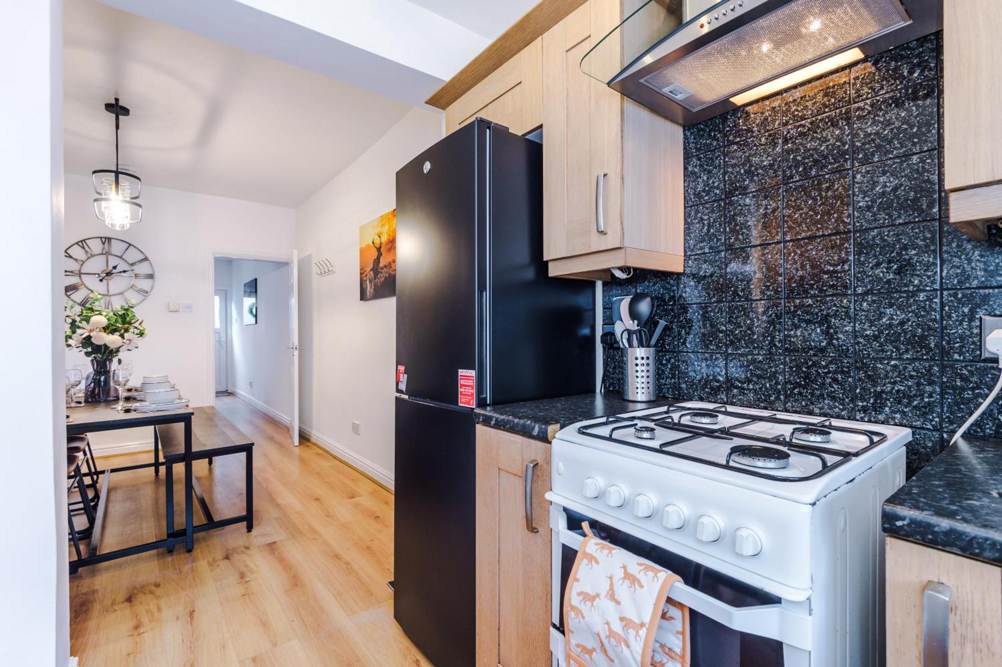 New! Spacious 2-Bed Home In Chester City-Centre By 53 Degrees Property, Ideal For Couples & Small Groups, Great Location - Sleeps 5 Εξωτερικό φωτογραφία